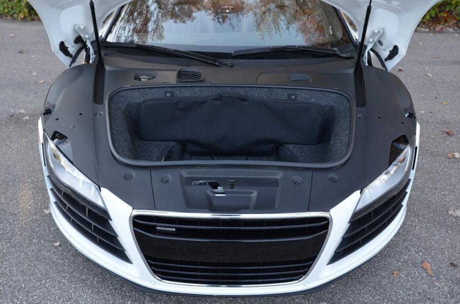 Багажник Audi R8 Spyder 2011 года  (NA) (фото 49 из 59)